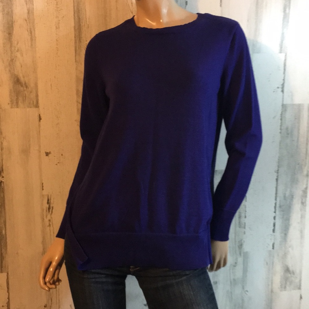 Z1- Size small - Super Cute Purple Sweater